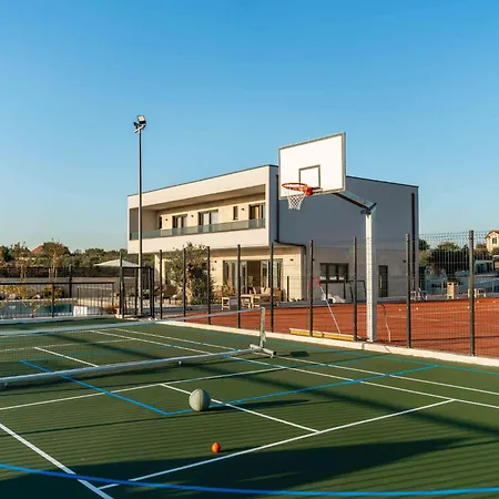 Freedom With Pool And Tennis Court Villa Mala Cista