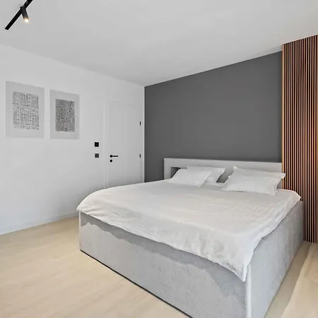 Freedom With Pool And Tennis Court Villa Mala Cista